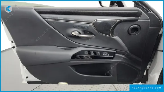 LEXUS ES EXECUTIVE