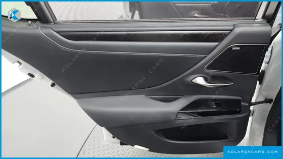 LEXUS ES EXECUTIVE