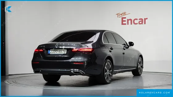MERCEDES E-CLASS E300E 4MATIC EXCLUSIVE