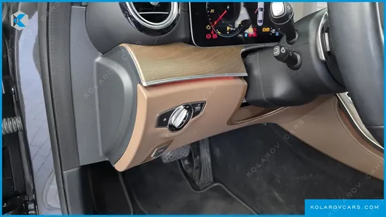 MERCEDES E-CLASS E300E 4MATIC EXCLUSIVE