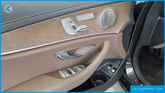 MERCEDES E-CLASS E300E 4MATIC EXCLUSIVE