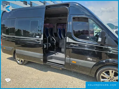 HYUNDAI SOLATI 15-SEATER
