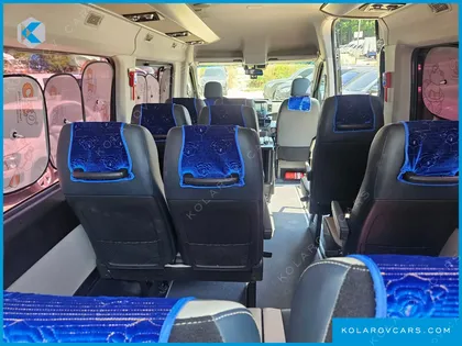 HYUNDAI SOLATI 15-SEATER