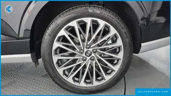 HYUNDAI PALISADE GASOLINE 2.5T 4WD 7-SEATER