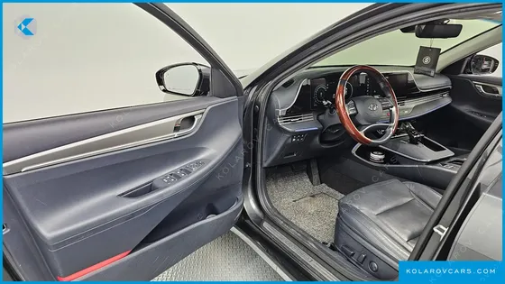 HYUNDAI GRANDEUR PREMIUM CHOICE