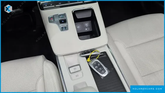 HYUNDAI GRANDEUR LE BLANC