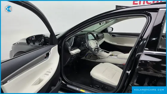 HYUNDAI GRANDEUR LE BLANC