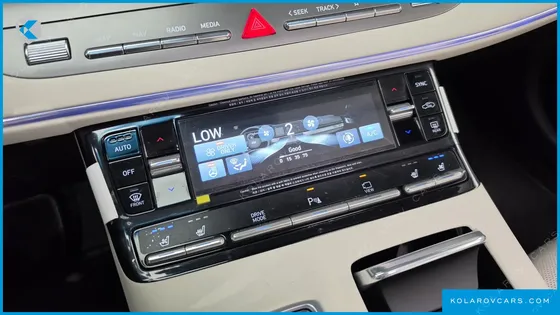 HYUNDAI GRANDEUR LE BLANC