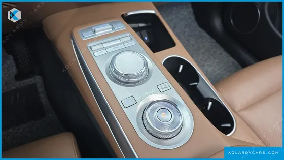 GENESIS GV70 2.5T GASOLINE 2WD