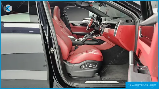 PORSCHE CAYENNE 3.0 COUPE