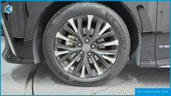 TOYOTA ALPHARD 2.5 HEV EXECUTIVE AWD