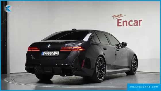 BMW M5 M5 SEDAN