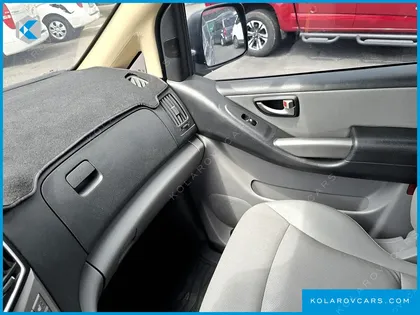 HYUNDAI GRAND STAREX NONE