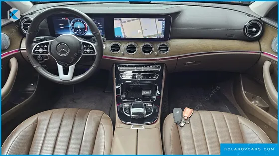 MERCEDES E-CLASS E300 4MATIC EXCLUSIVE