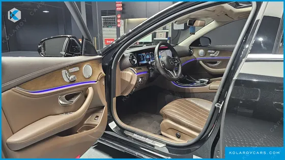 MERCEDES E-CLASS E300 4MATIC EXCLUSIVE