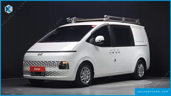 HYUNDAI STARIA CARGO 5-SEATER