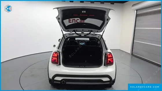 MINI COOPER CLASSIC PLUS LAUNCH PACK