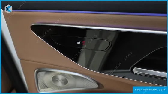 MERCEDES E-CLASS E300 4MATIC AMG LINE