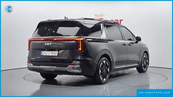 KIA CARNIVAL DIESEL 9-SEATER NOBLESSE