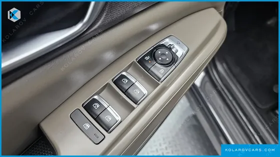 KIA CARNIVAL DIESEL 9-SEATER NOBLESSE