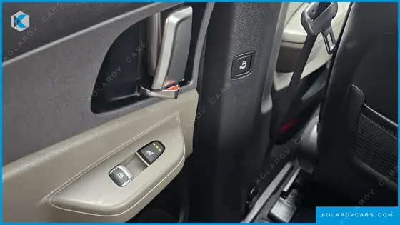 KIA CARNIVAL DIESEL 9-SEATER NOBLESSE