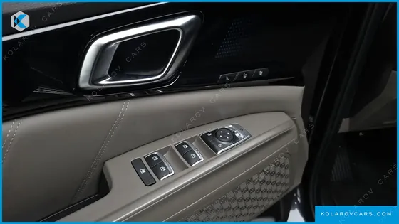 KIA CARNIVAL HEV 7SEATER GRAVITY