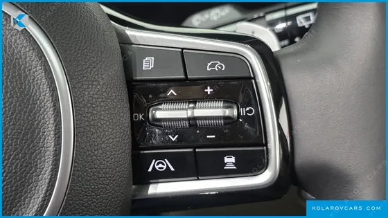 KIA CARNIVAL HEV 9SEATER SIGNATURE
