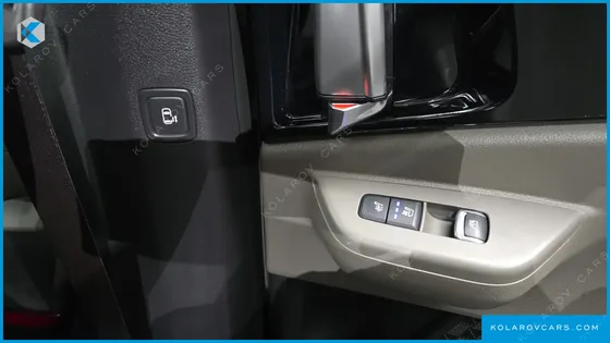 KIA CARNIVAL HEV 9SEATER SIGNATURE