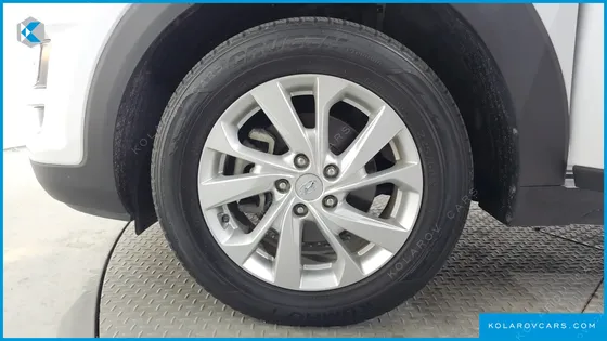 HYUNDAI TUCSON DIESEL 2.0 2WD