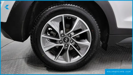 HYUNDAI TUCSON DIESEL 2.0 2WD