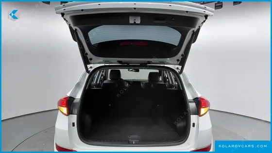 HYUNDAI TUCSON DIESEL 2.0 2WD