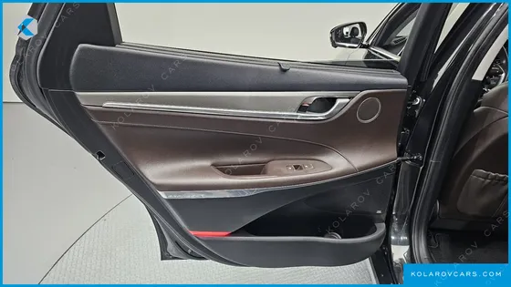HYUNDAI GRANDEUR 3.3