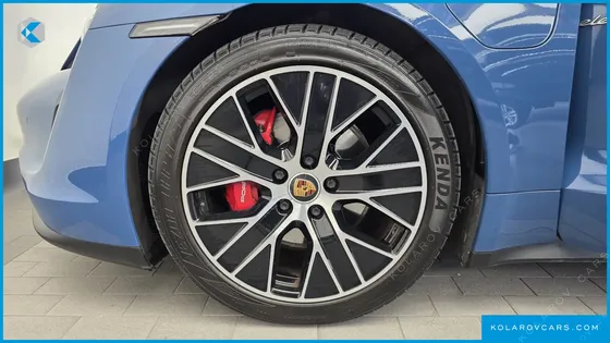 PORSCHE TAYCAN 4S