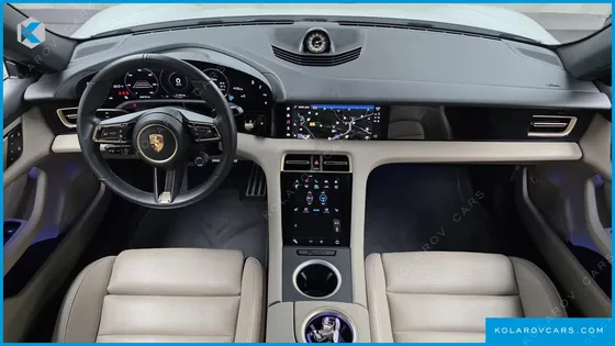 PORSCHE TAYCAN BASE