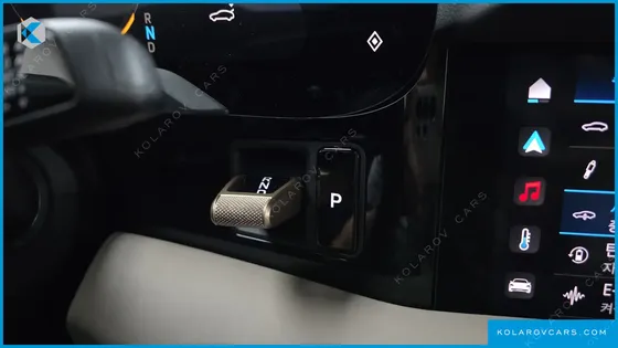 PORSCHE TAYCAN BASE