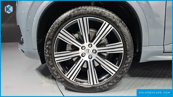 VOLVO XC90 B6 INSCRIPTION