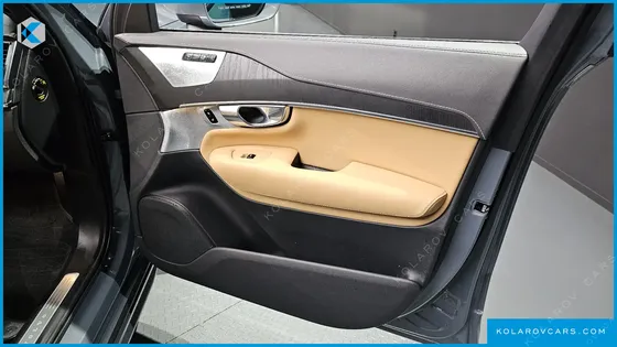 VOLVO XC90 B6 INSCRIPTION