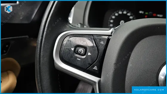 VOLVO XC90 B6 INSCRIPTION