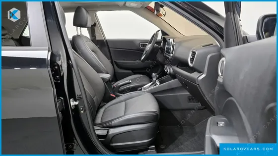 HYUNDAI VENUE 1.6 MODERN