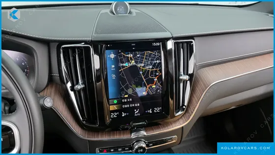 VOLVO XC60 B5 INSCRIPTION