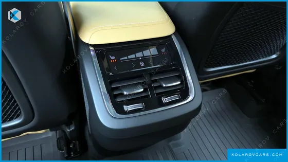 VOLVO XC60 B5 INSCRIPTION