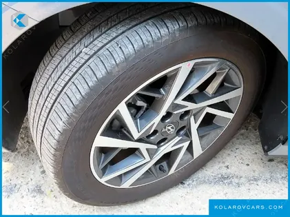 HYUNDAI GRANDEUR PREMIUM