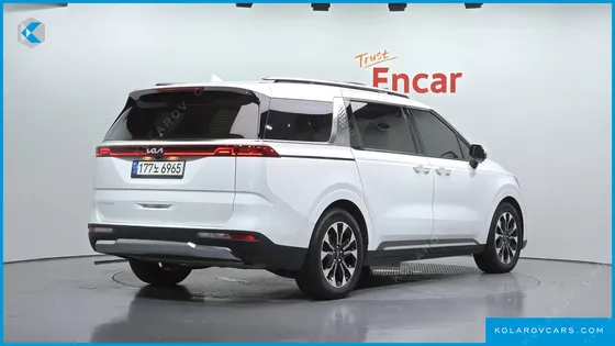 KIA CARNIVAL GASOLINE 9-SEATER SIGNATURE