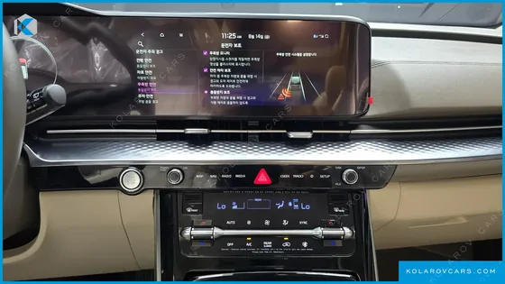 KIA CARNIVAL GASOLINE 7-SEATER HI-LIMOUSINE