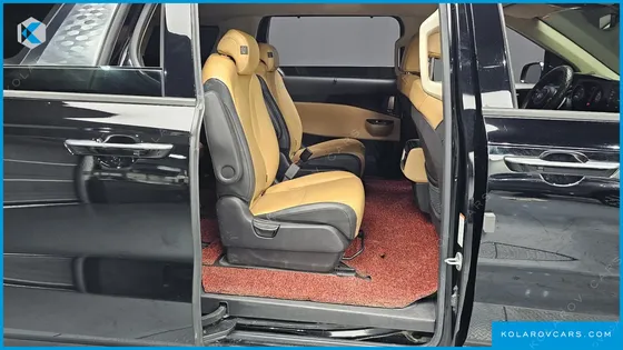 KIA CARNIVAL 9-SEATER NOBLESSE