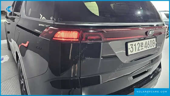 KIA CARNIVAL 9-SEATER NOBLESSE