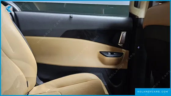 KIA CARNIVAL 9-SEATER NOBLESSE