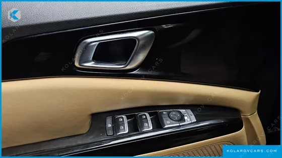 KIA CARNIVAL 9-SEATER NOBLESSE