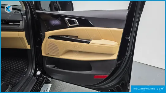 KIA CARNIVAL 7-SEATER SIGNATURE