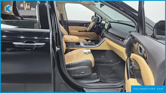 KIA CARNIVAL 7-SEATER SIGNATURE